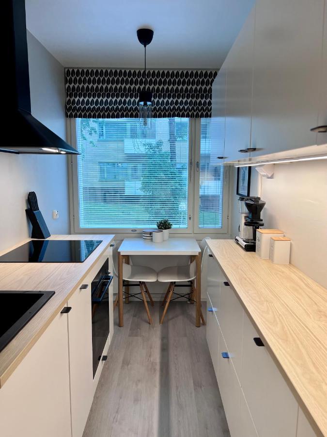 Huoneisto Kaksio Helsingissae Omalla Parkkipaikalla Helsinki