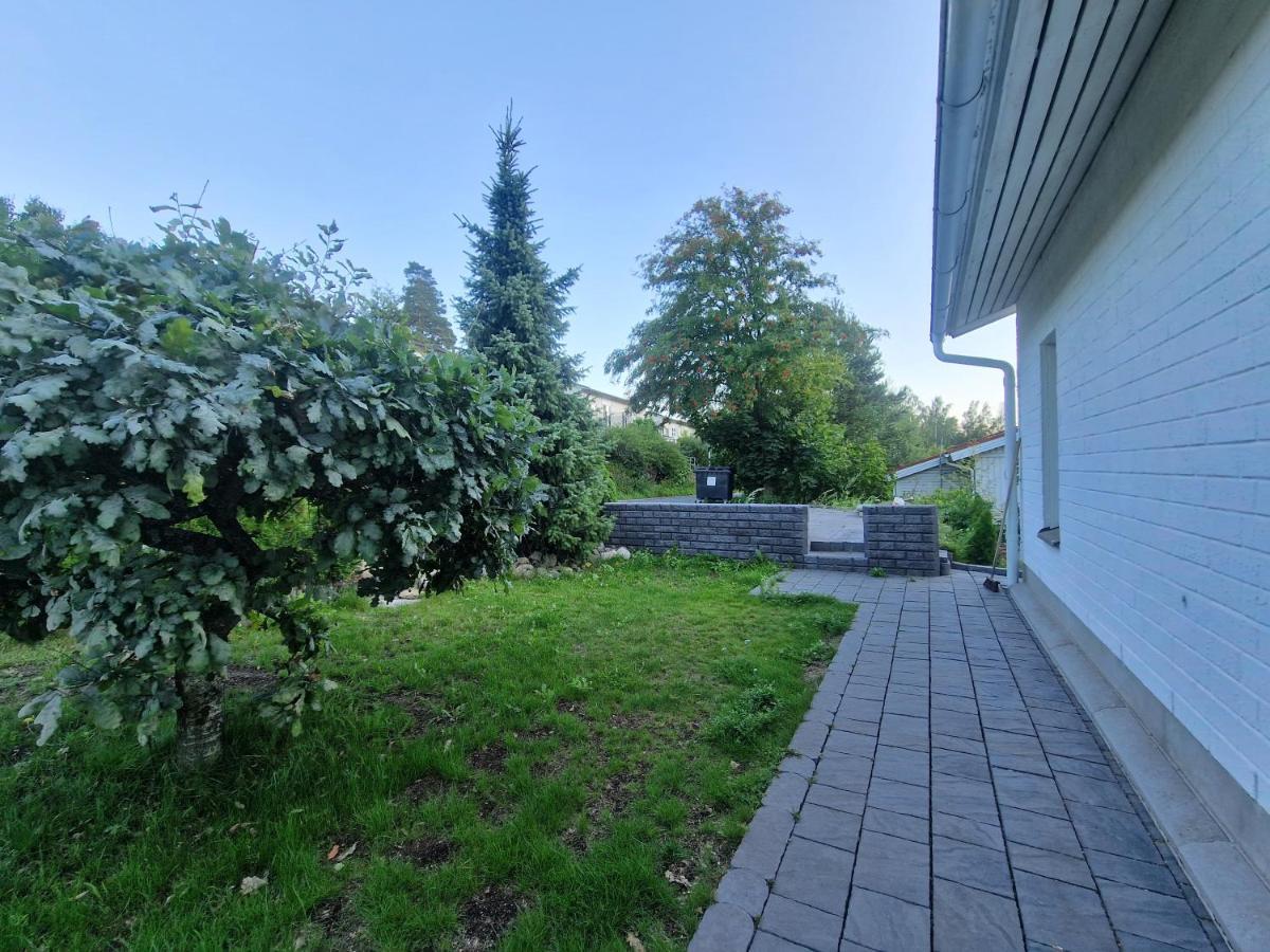 Family In Duplex With Ac Helsinki