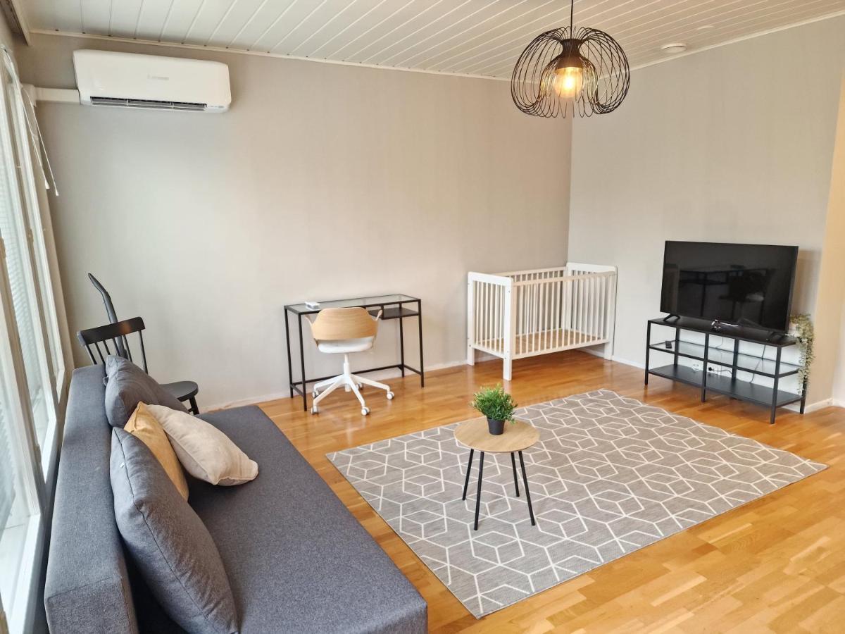 Family In Duplex With Ac Huoneisto Helsinki