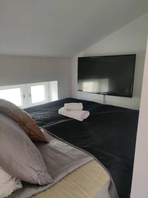 Huoneisto Cozy Penthouse Loft Helsinki