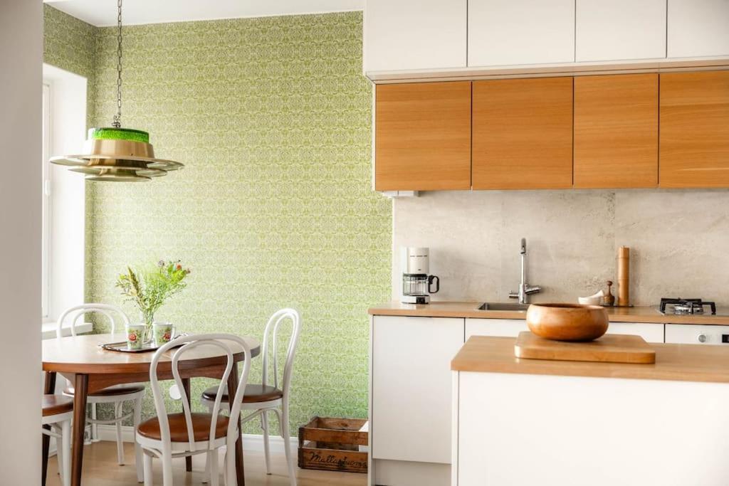 Peaceful 1br In Design District Huoneisto Helsinki
