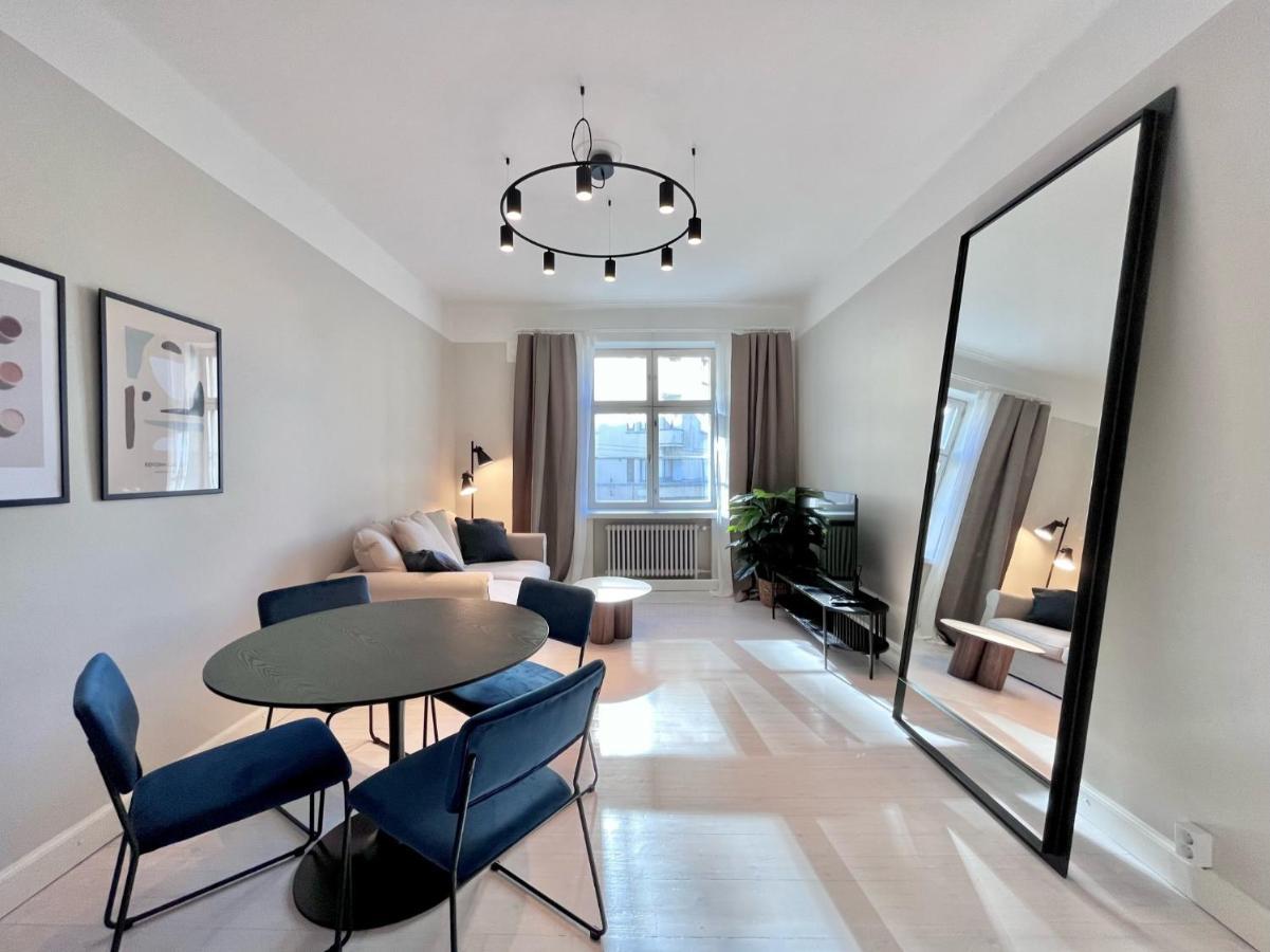 Stylish Flat Next To Metro Helsinki