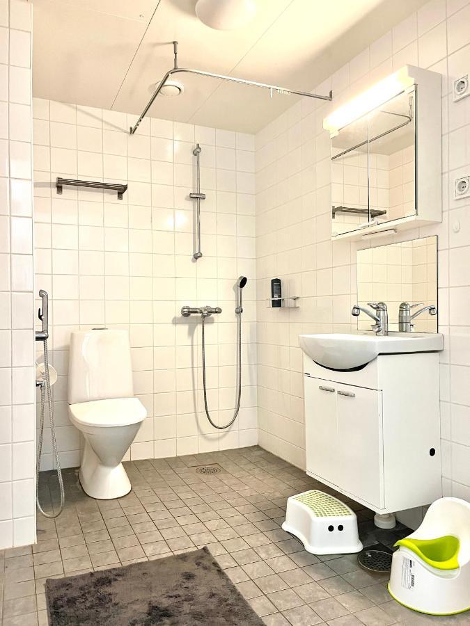 Guest With View And Terrace, Vuosaari, Helsinki, Self Check-in Huoneisto