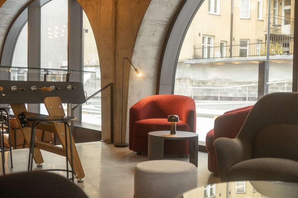 Hotelli Radisson Red *