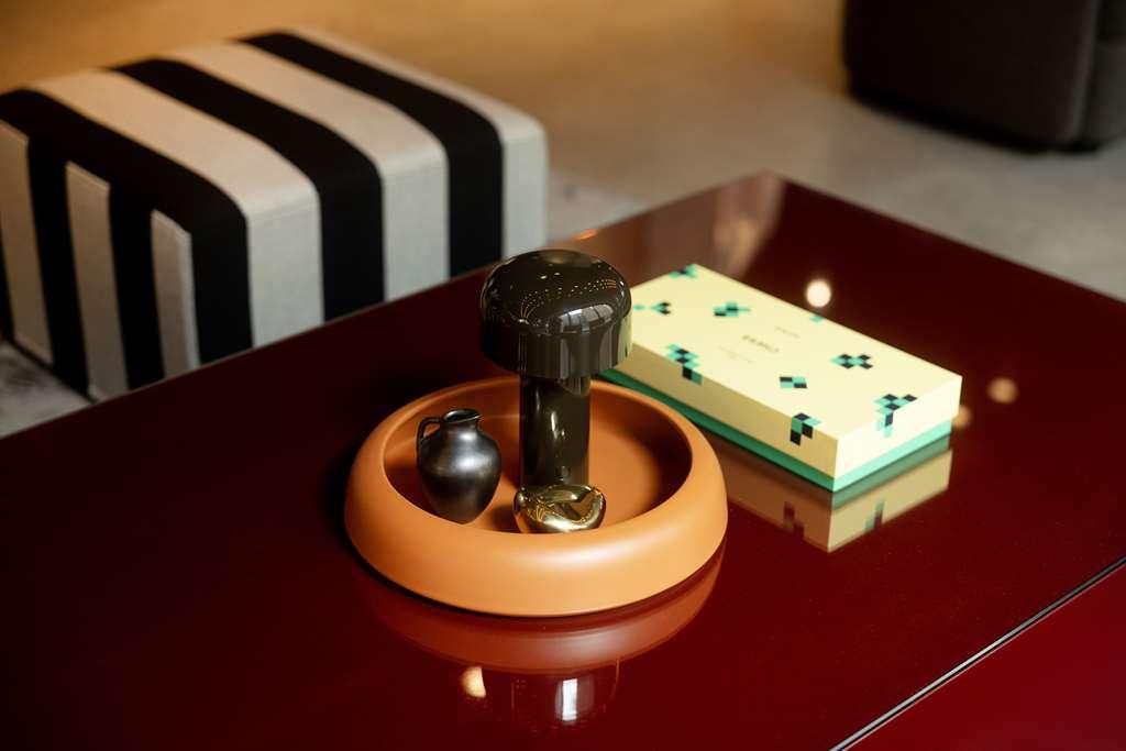 Hotelli Radisson Red *
