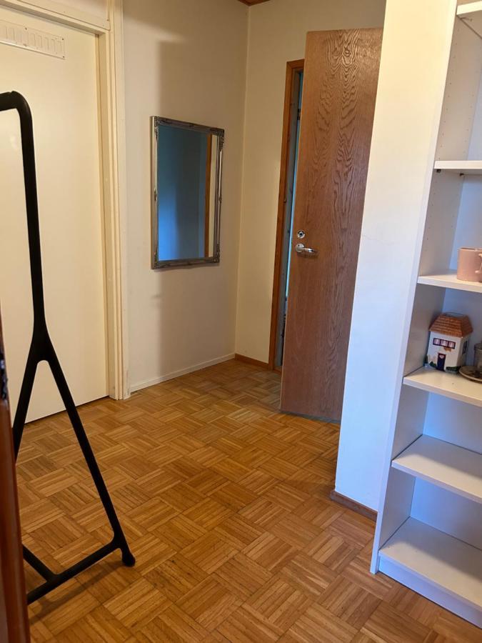 A Cozy Flat In Malmi Of Huoneisto Helsinki