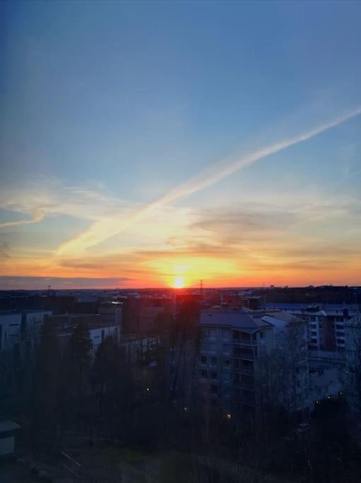 Scenic Close To Nature In Huoneisto Helsinki