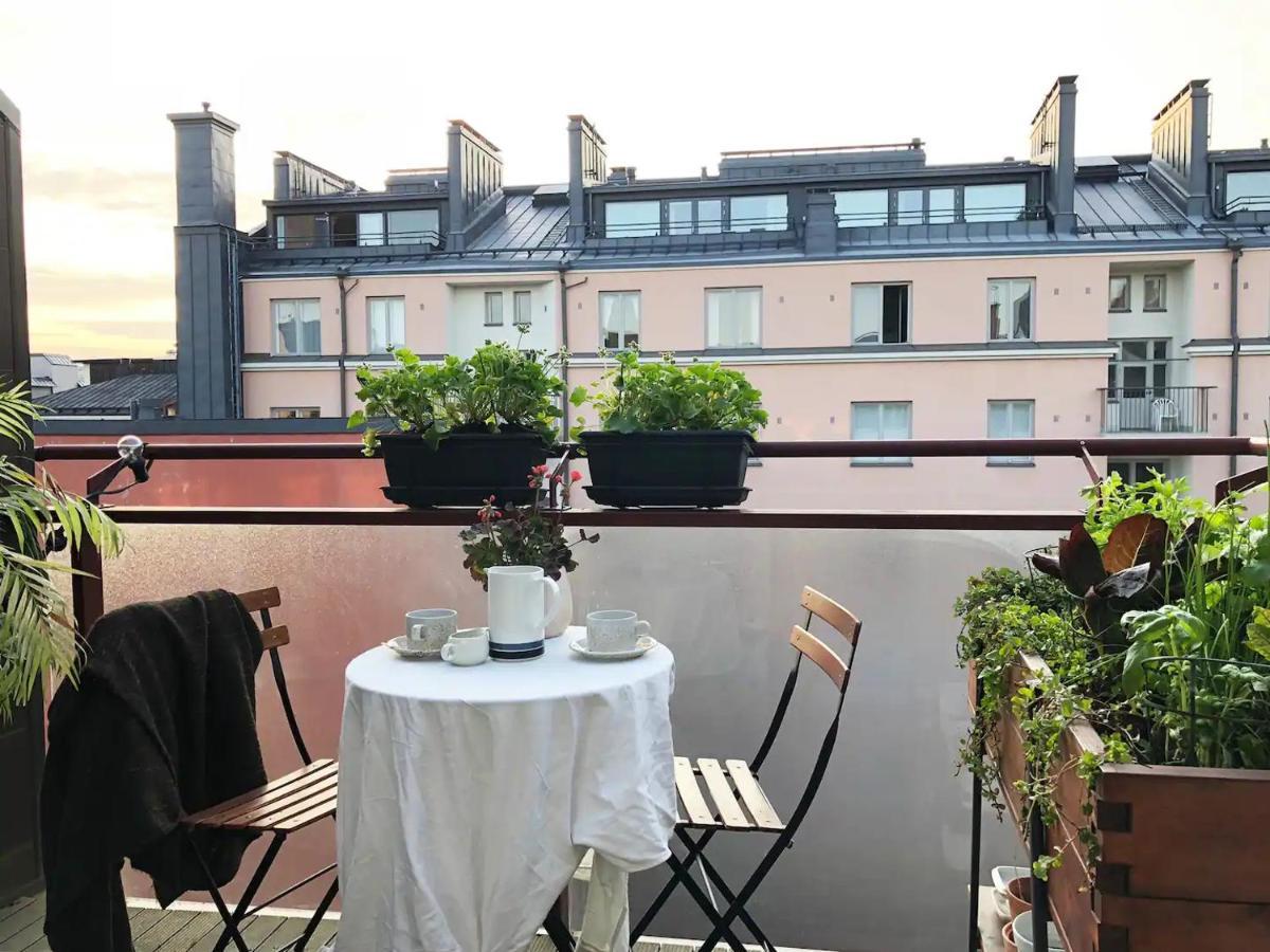 Huoneisto Spacious Floor With Terrace & Remote Working *