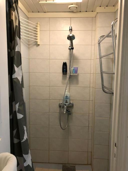Toukola 60 M2 Apartment. Mi Casa Tu Casa Huoneisto Helsinki