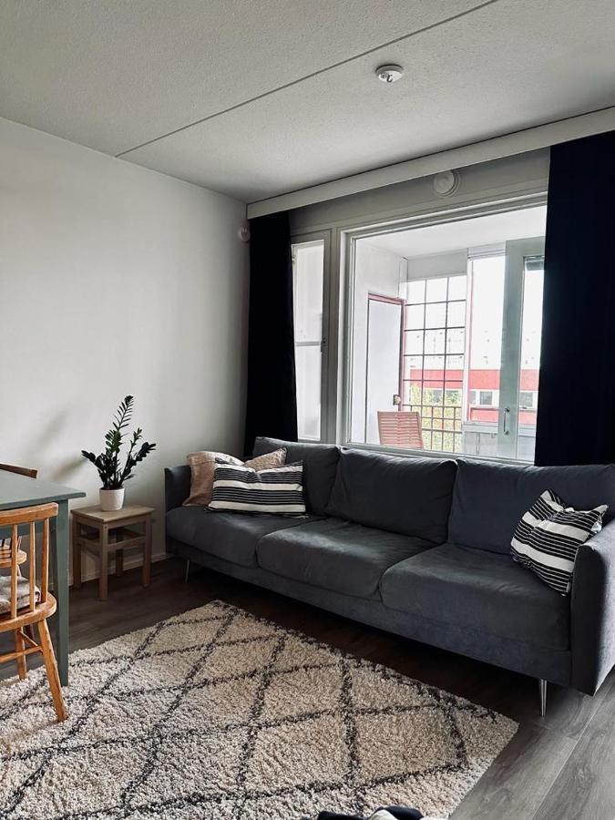 Huoneisto Modern 1 Bedroom With Free Parking *
