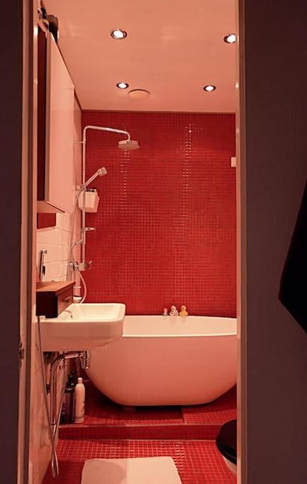 Adorable With A Garden View And A Bathtub. Helsinki