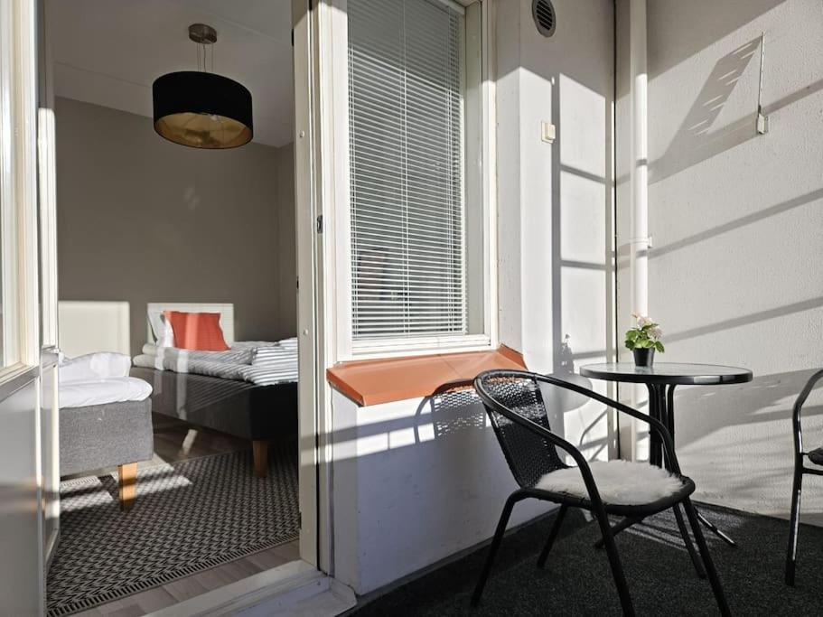 Modern One-bedroom With Glazed Sun Balcony, 350m Metro Helsinki