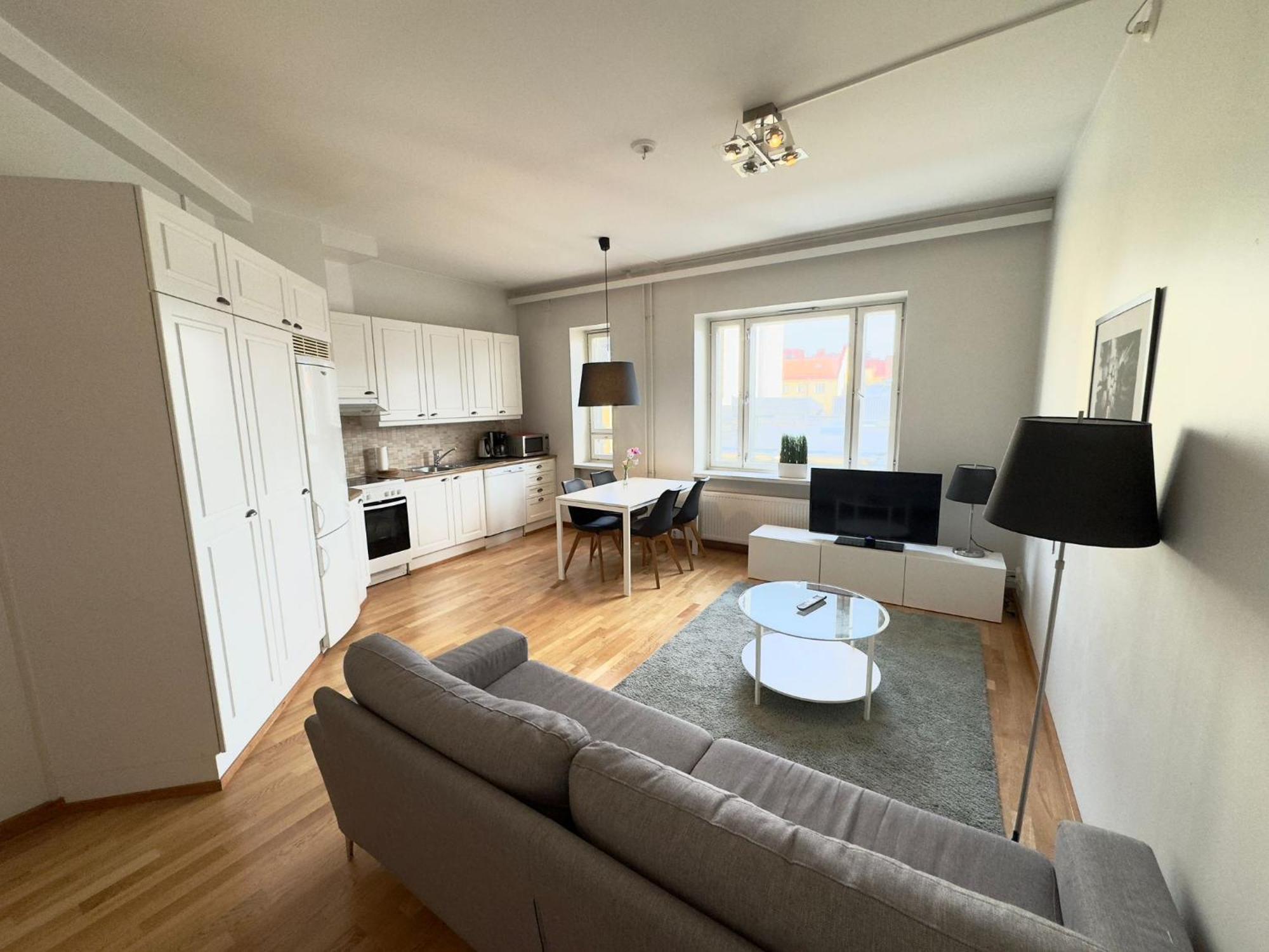 Kotimaailma Kamppi - 1br With Key Code In The Center