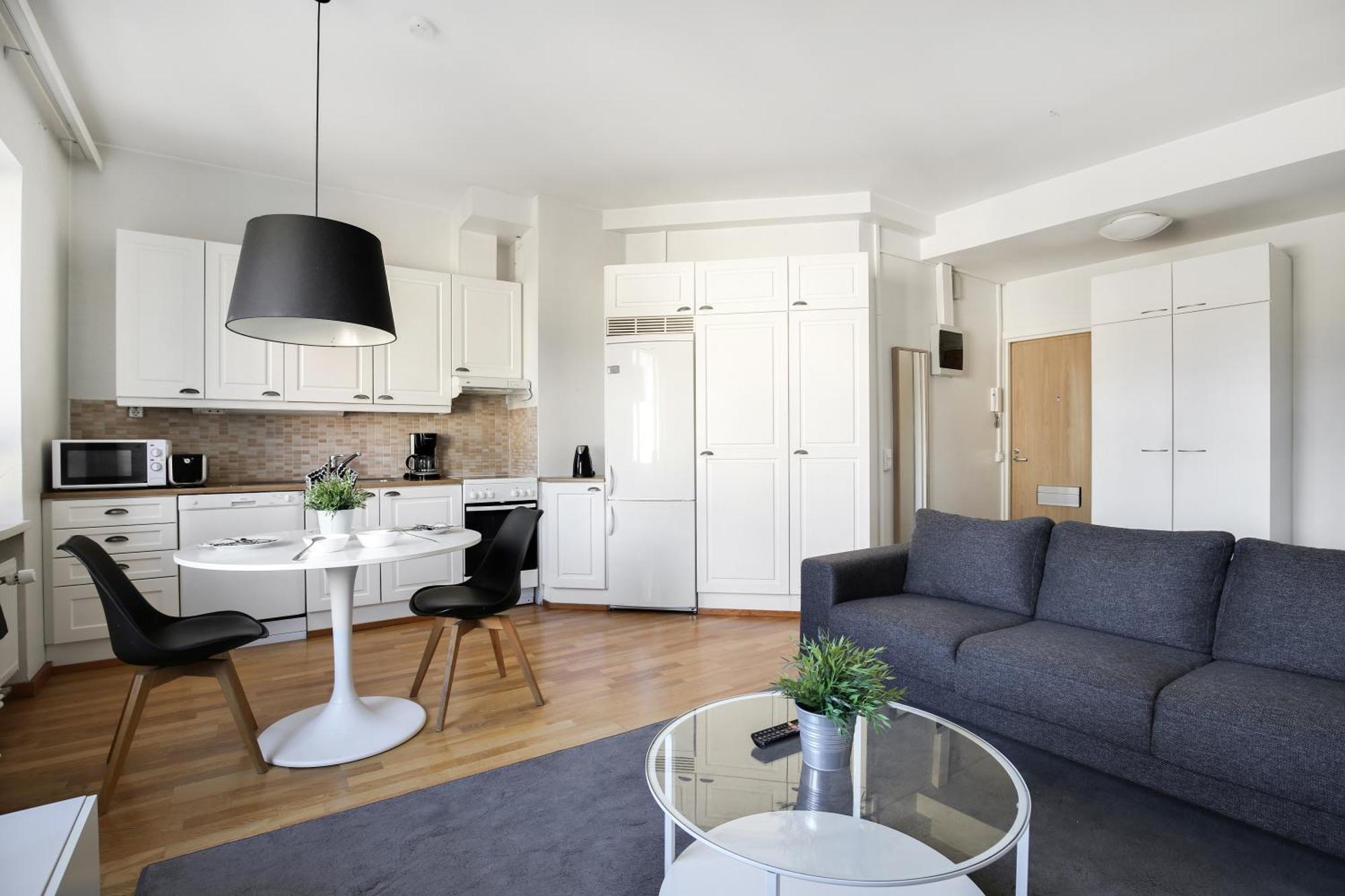 Kotimaailma Kamppi - 1br With Key Code In The Center * Helsinki