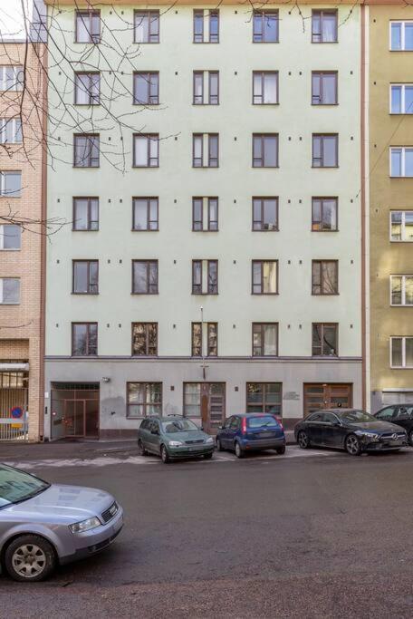 Charming With Garden Views Steps From Metro * Helsinki
