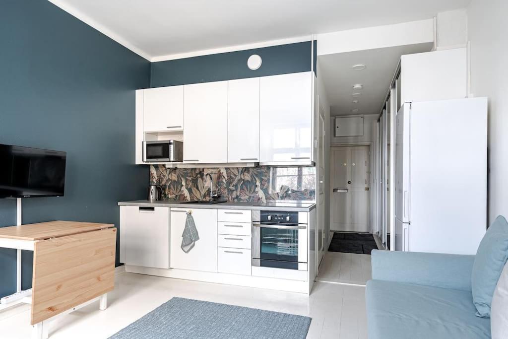 Renovated Studio In Central *