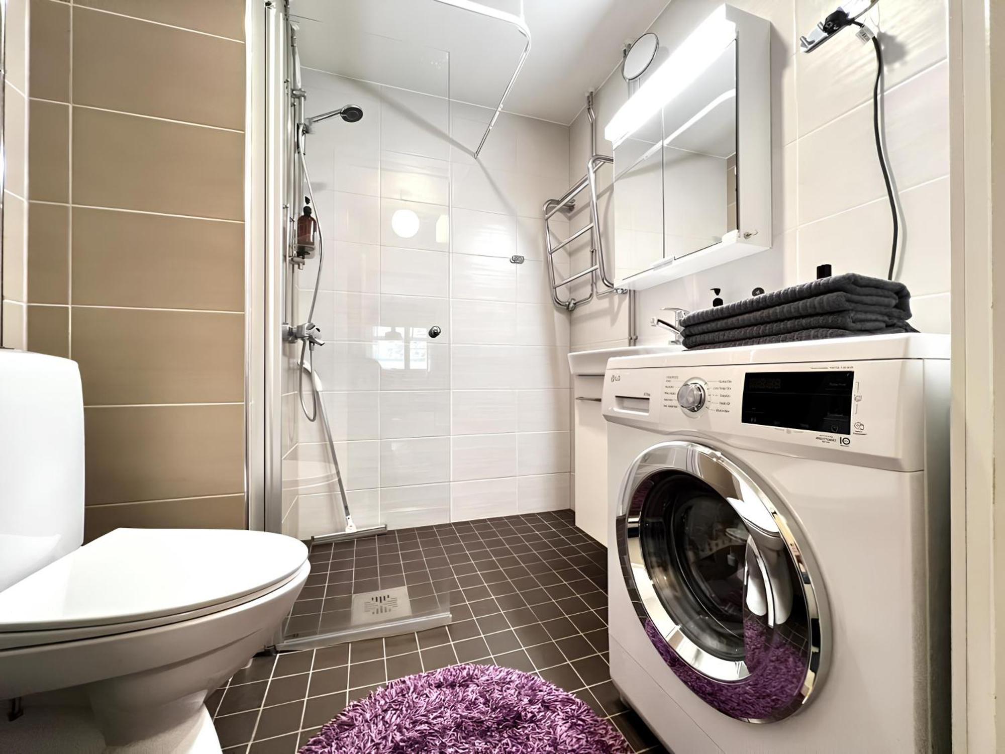 Spacious Haven Near Mall And Convention Center