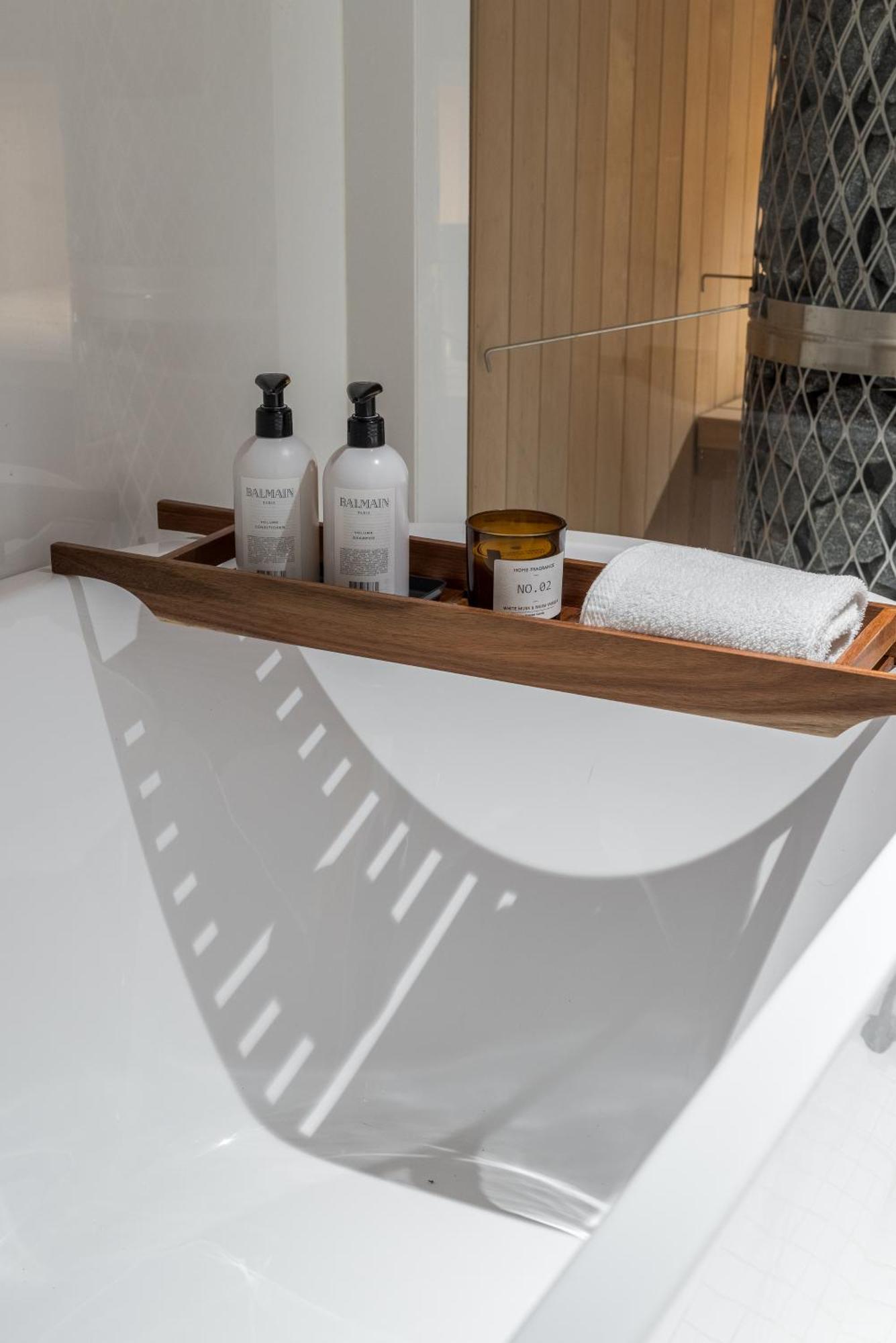 Scandinavian Design Townhouse With Private Sauna Huoneisto