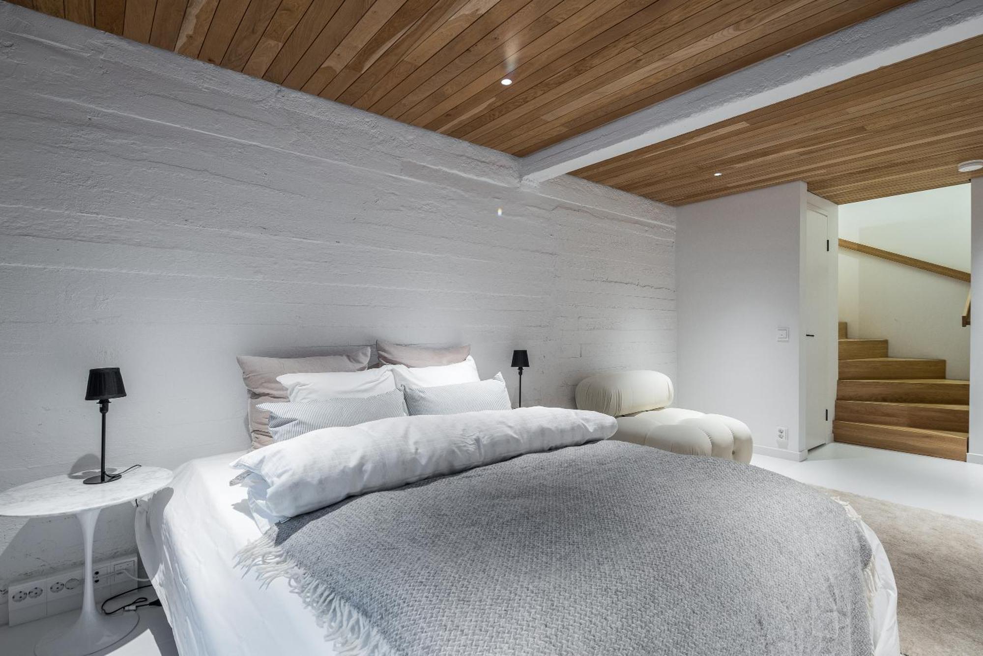 Scandinavian Design Townhouse With Private Sauna