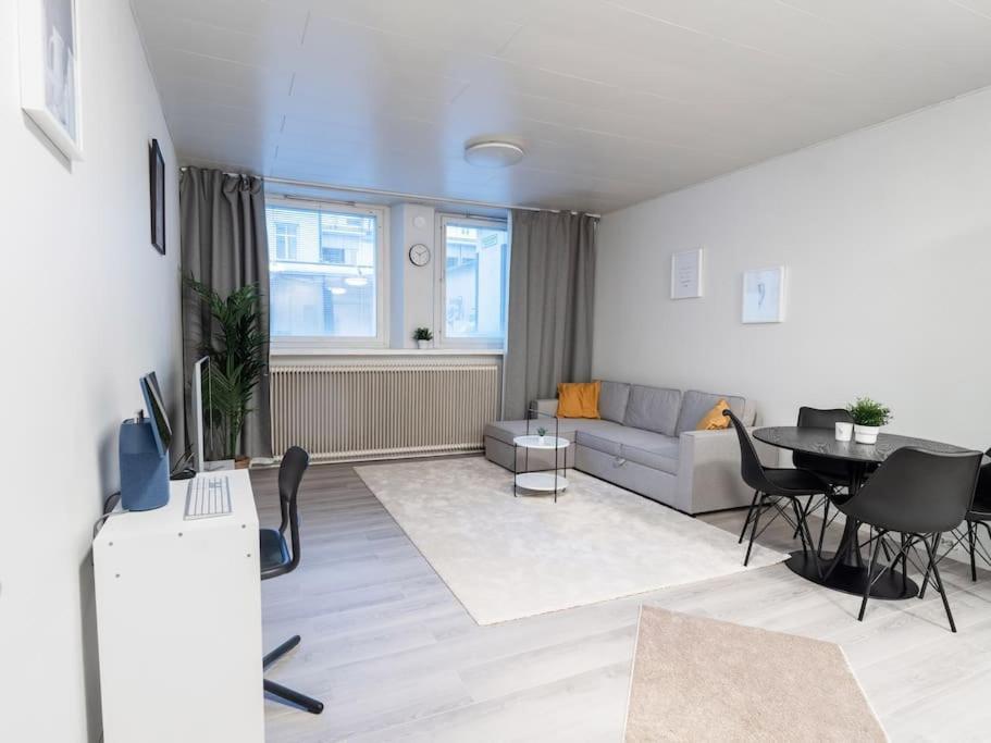 Cozy Roomy Flat Next To Tram Stop @ Kallio Huoneisto Helsinki