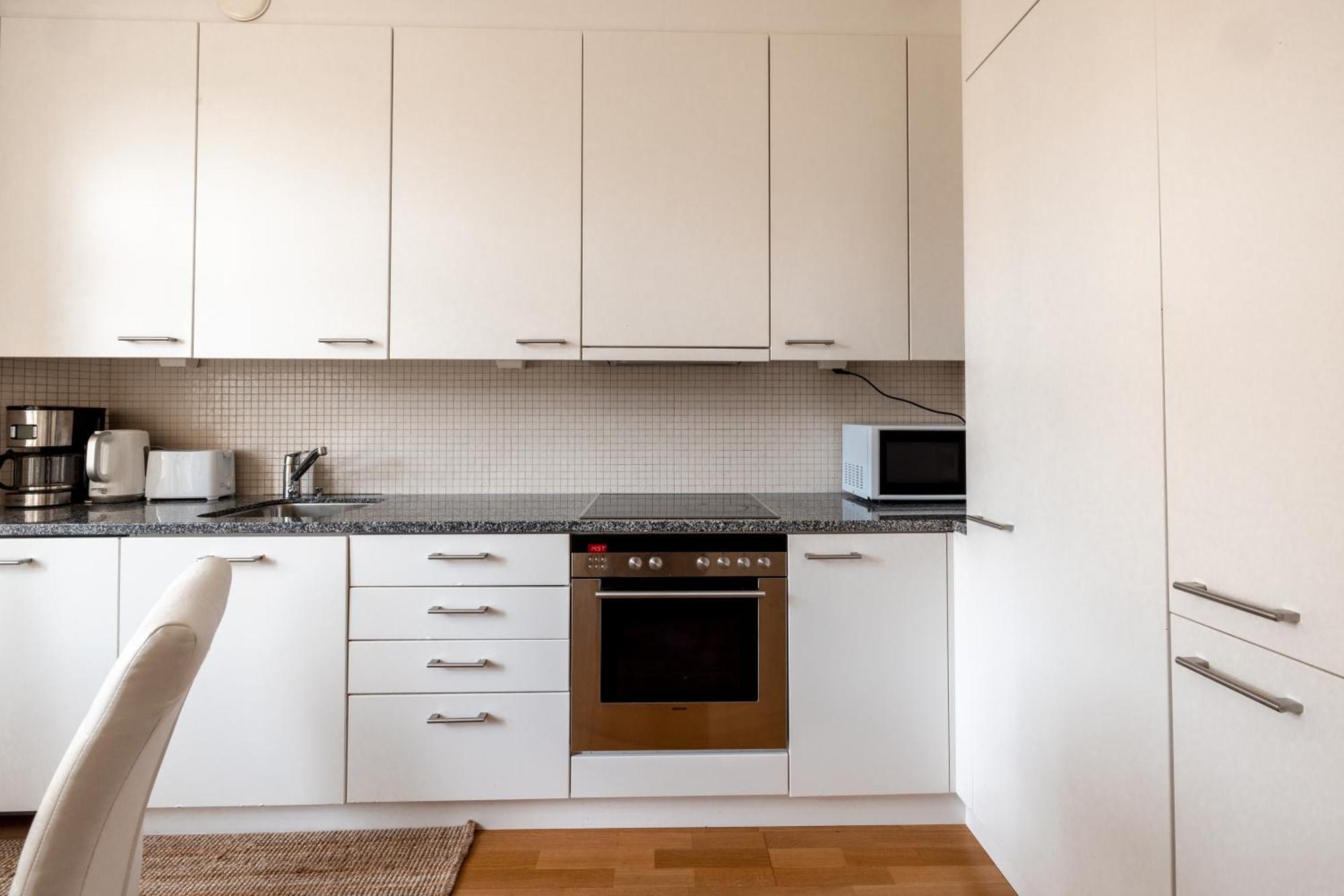 Huoneisto Poista 2ndhomes 117 M2 Bright Top Floor 3 Bedroom With Sauna In Center *