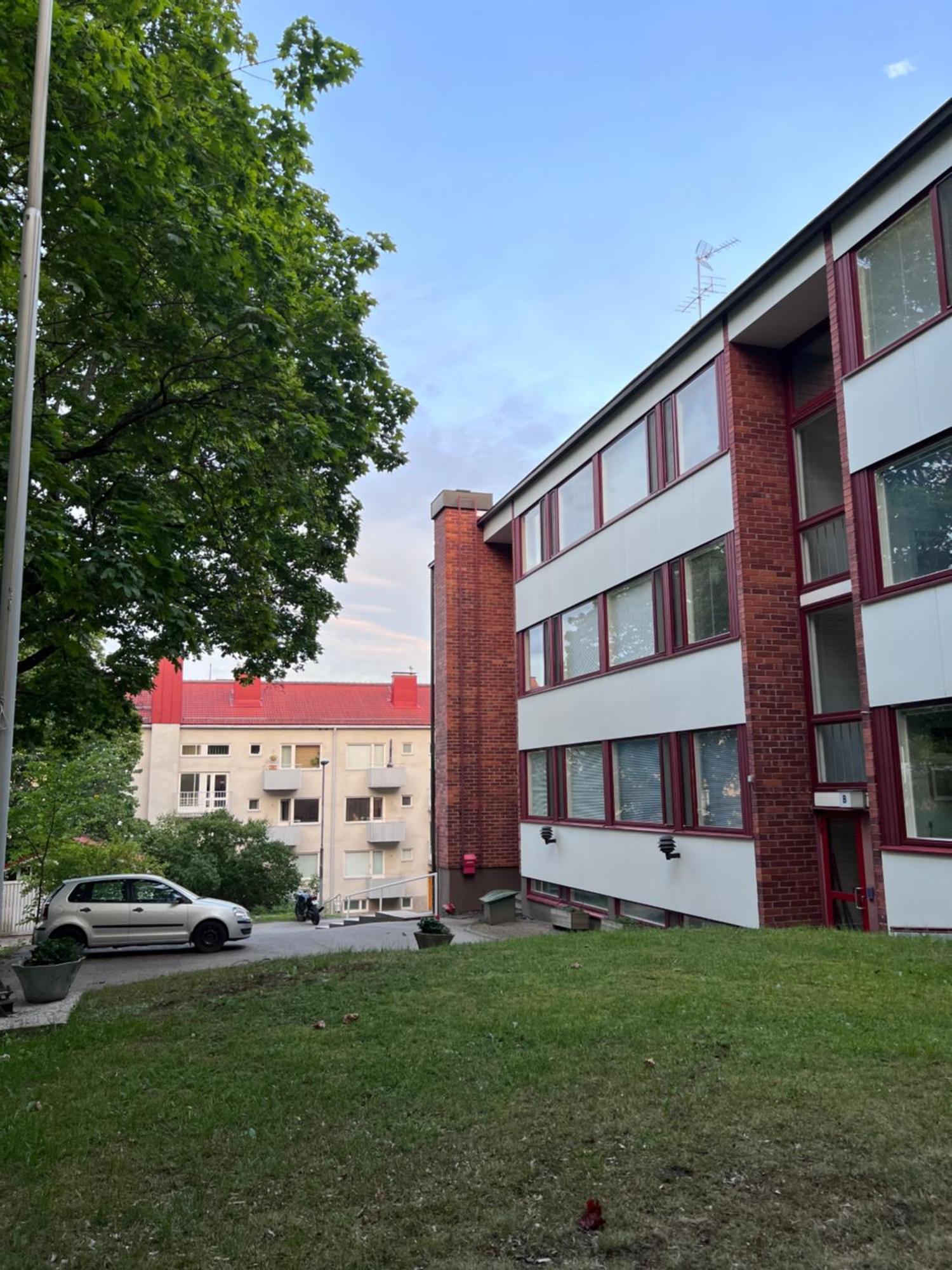 Huoneisto Kaksio Helsingissae Omalla Parkkipaikalla *