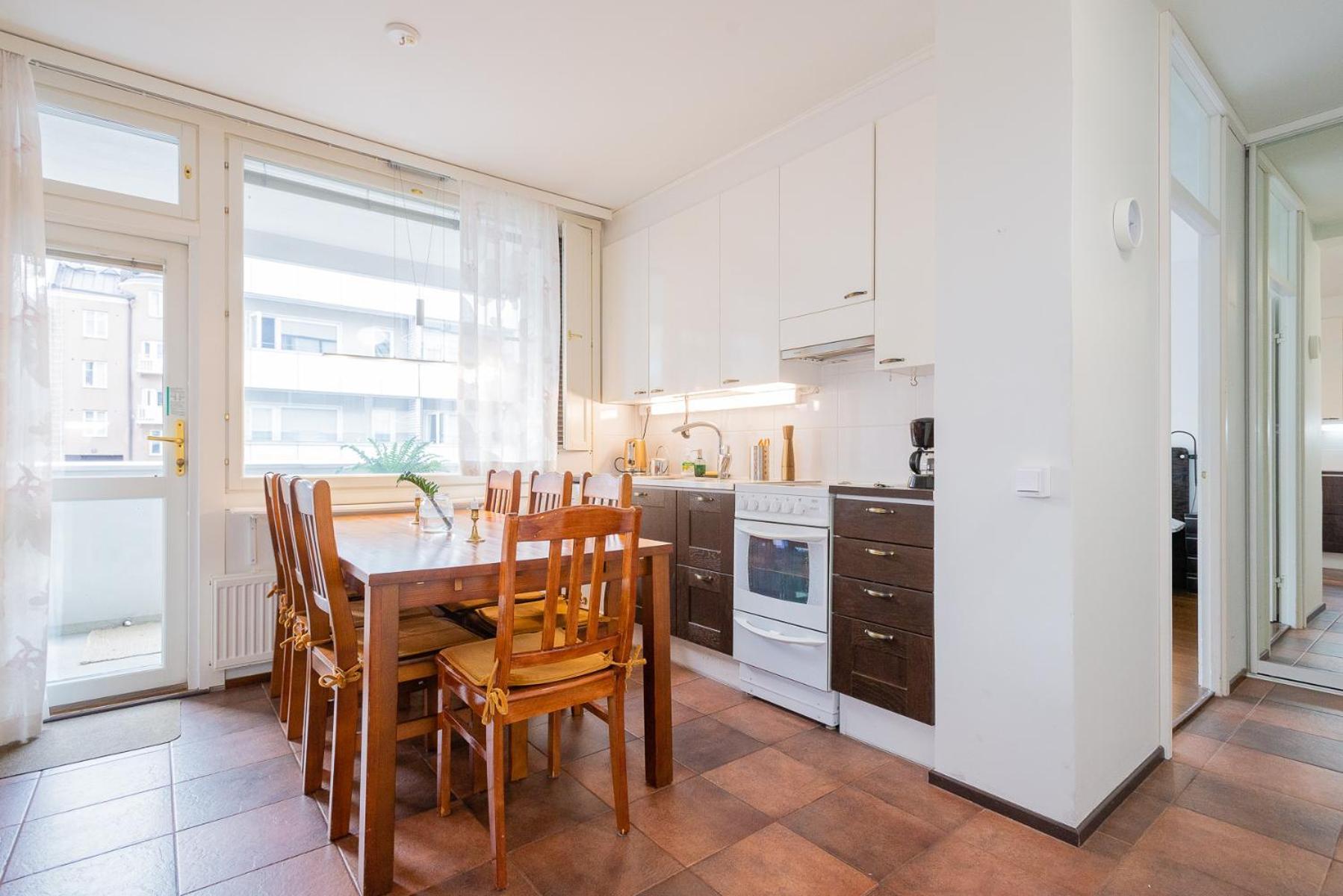 White House 61m2 Alppila Huoneisto