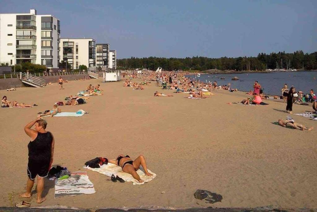 Huoneisto Meren Laeheisyydessae Iso Yksioe