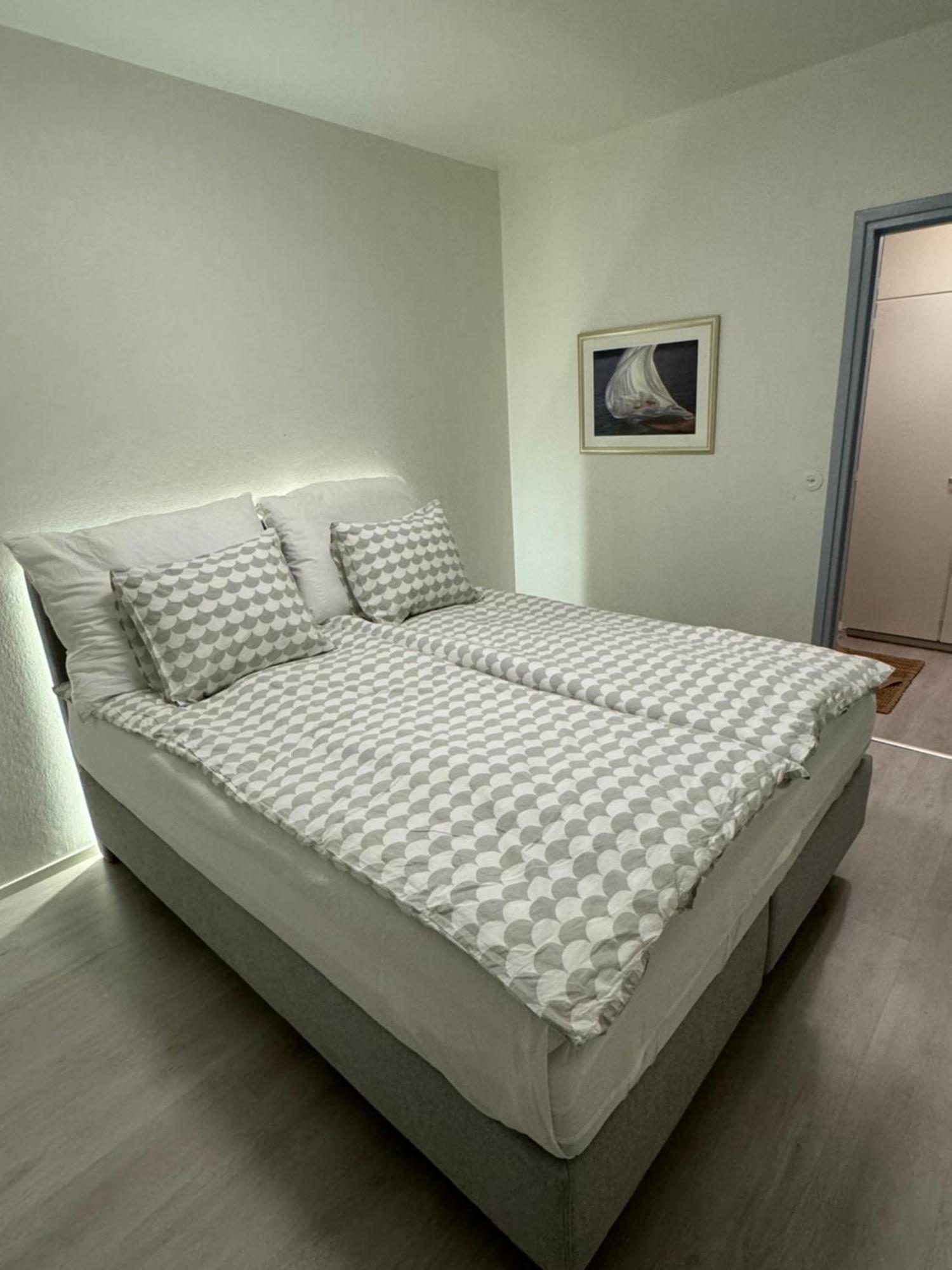 Huoneisto 1 Bedroom Comfortable Top Floor In Puotila Near Metrostation And Sea Helsinki