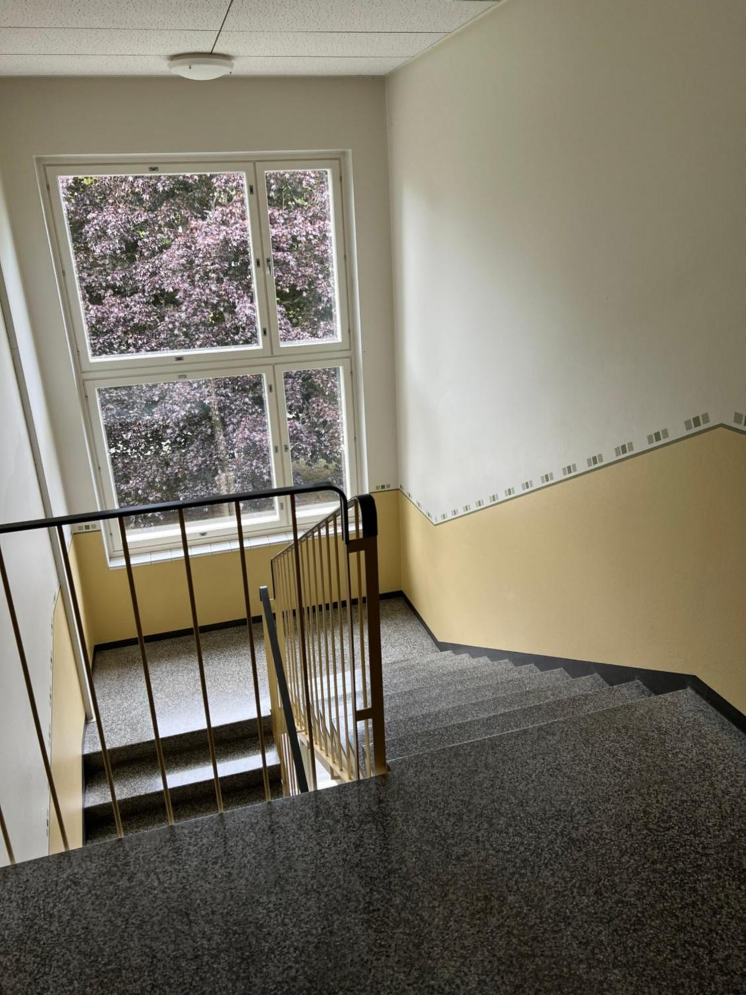 1 Bedroom Comfortable Top Floor In Puotila Near Metrostation And Sea Huoneisto Helsinki