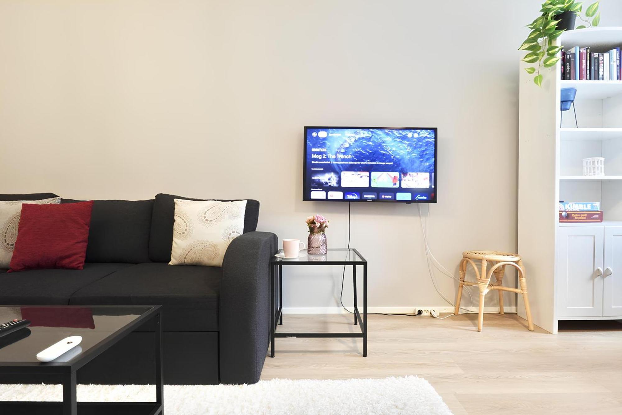 Spacious Haven Near Mall And Convention Center