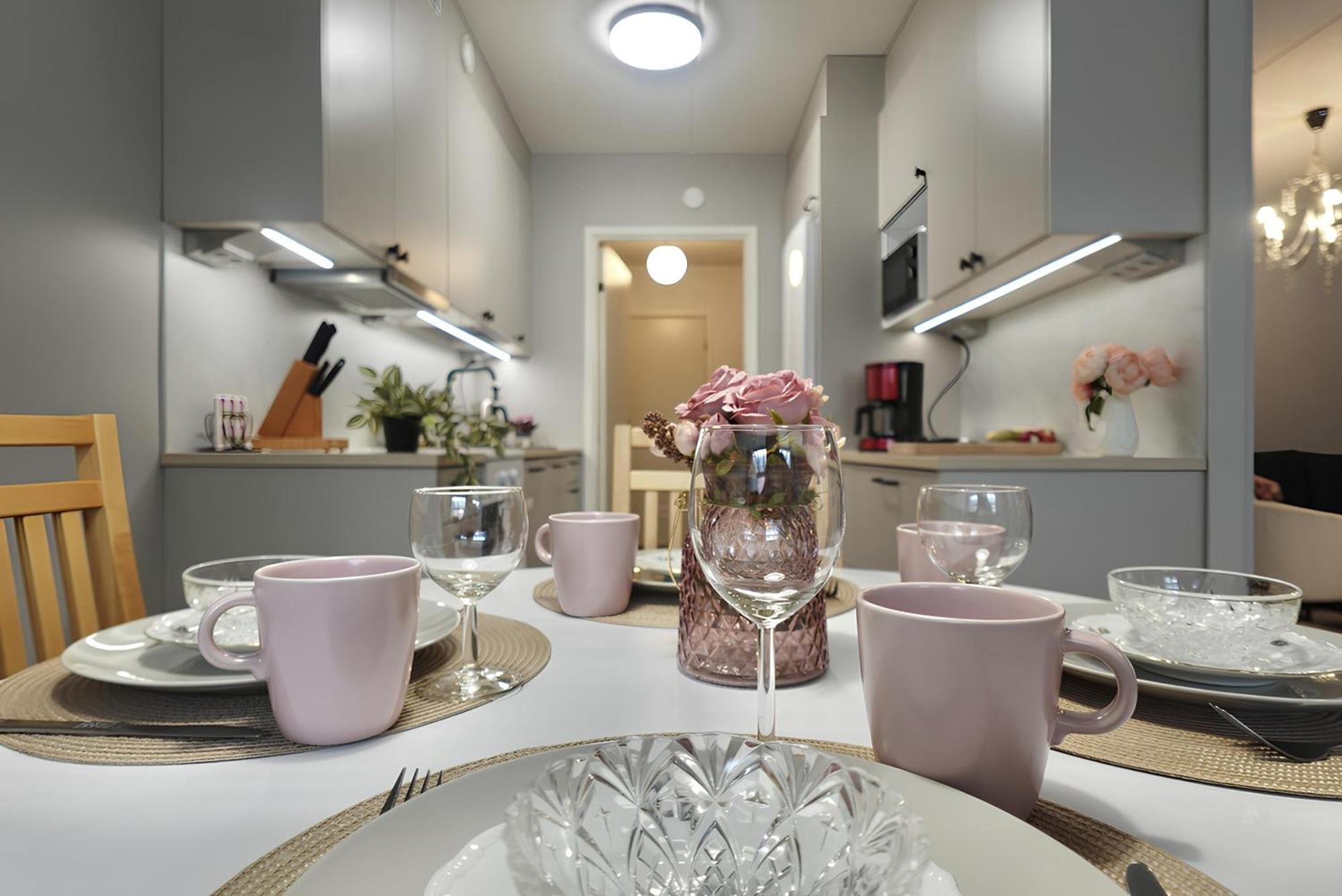 Spacious Haven Near Mall And Convention Center Huoneisto *