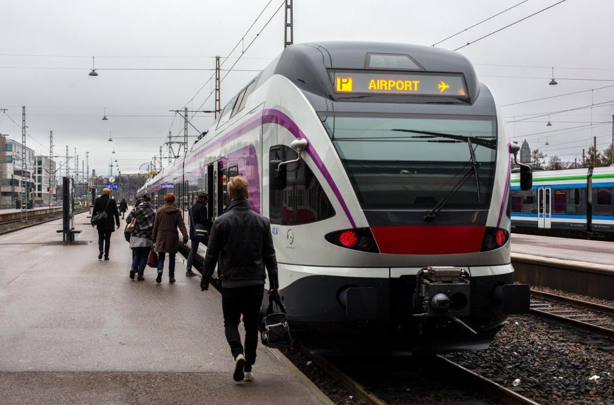 Huoneisto In And Super Easy To Airport And Center And A Private Free Parking Helsinki