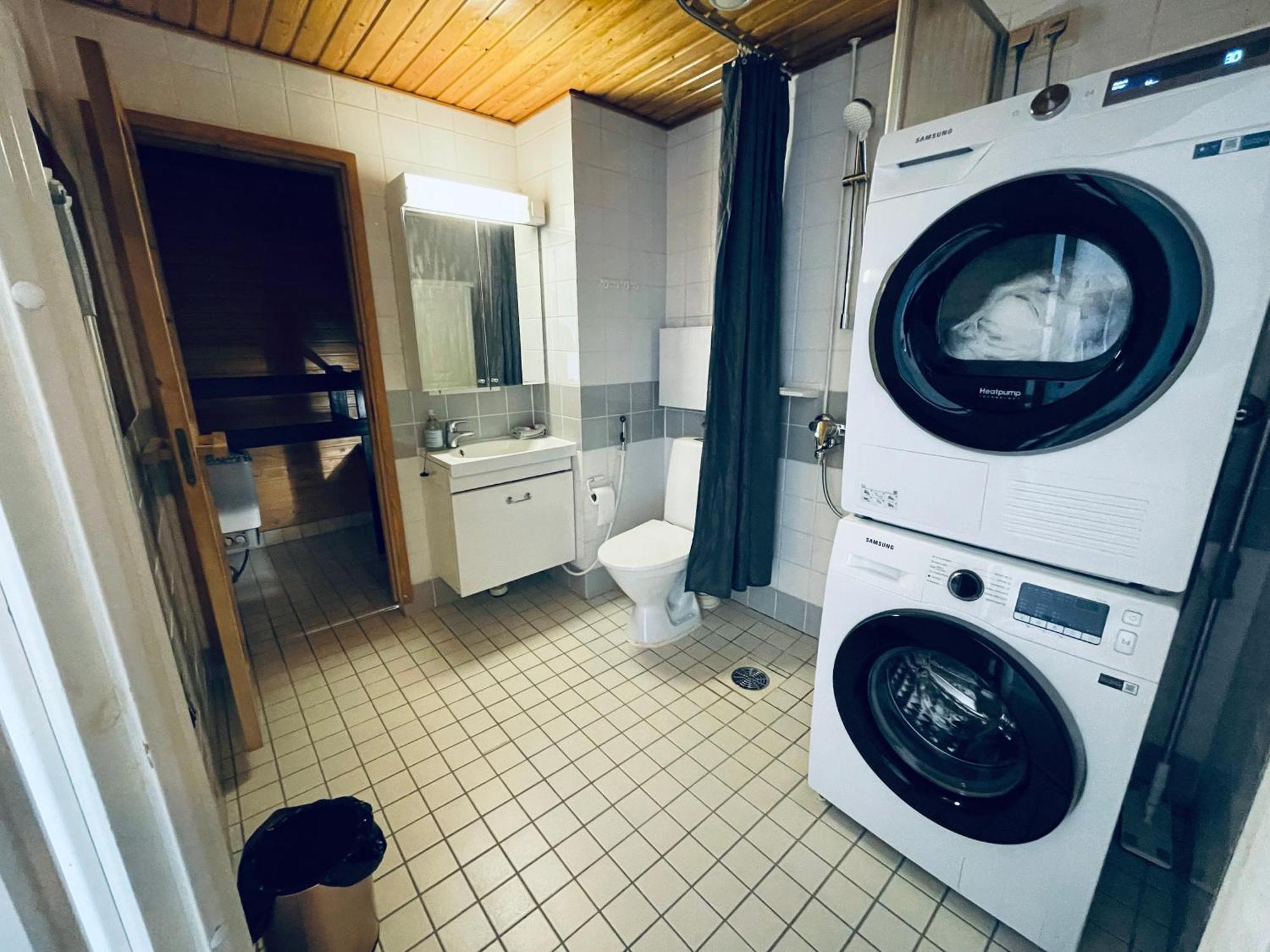Huoneisto Ruoholahti With Private Sauna Helsinki