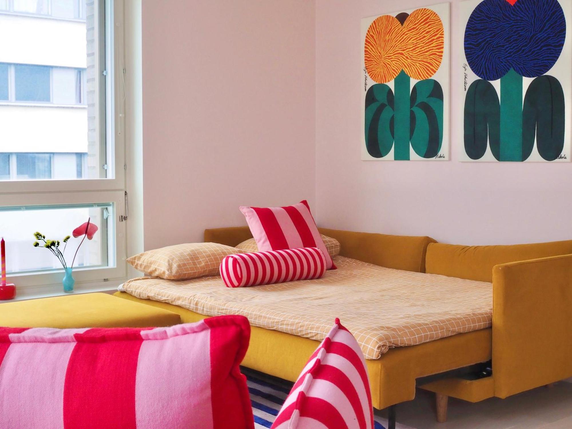 Huoneisto Candy-colored Two-room With Sweet Views