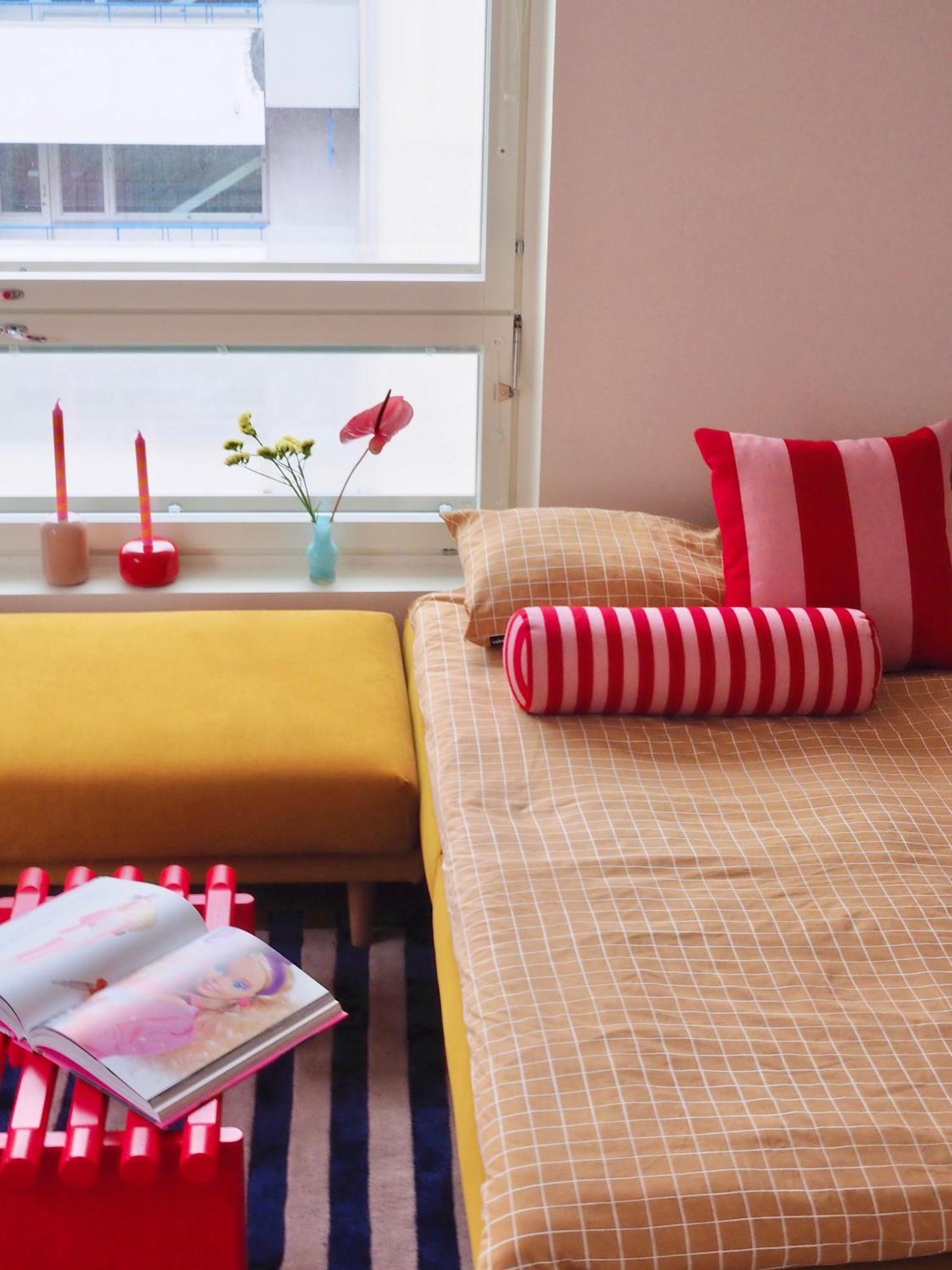 Candy-colored Two-room With Sweet Views