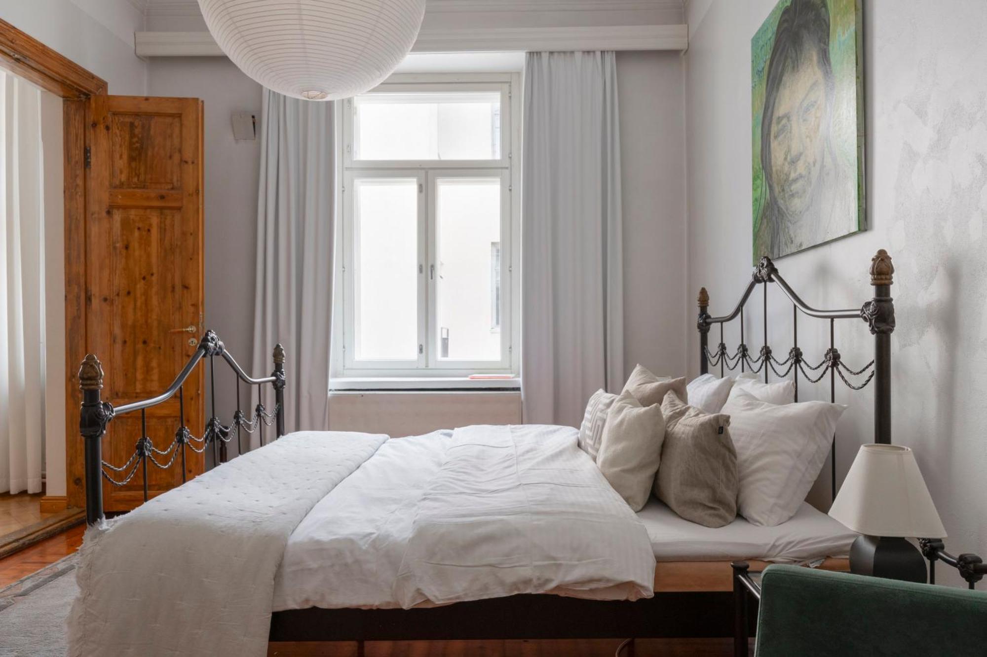 Charming Flat In Design District Helsinki