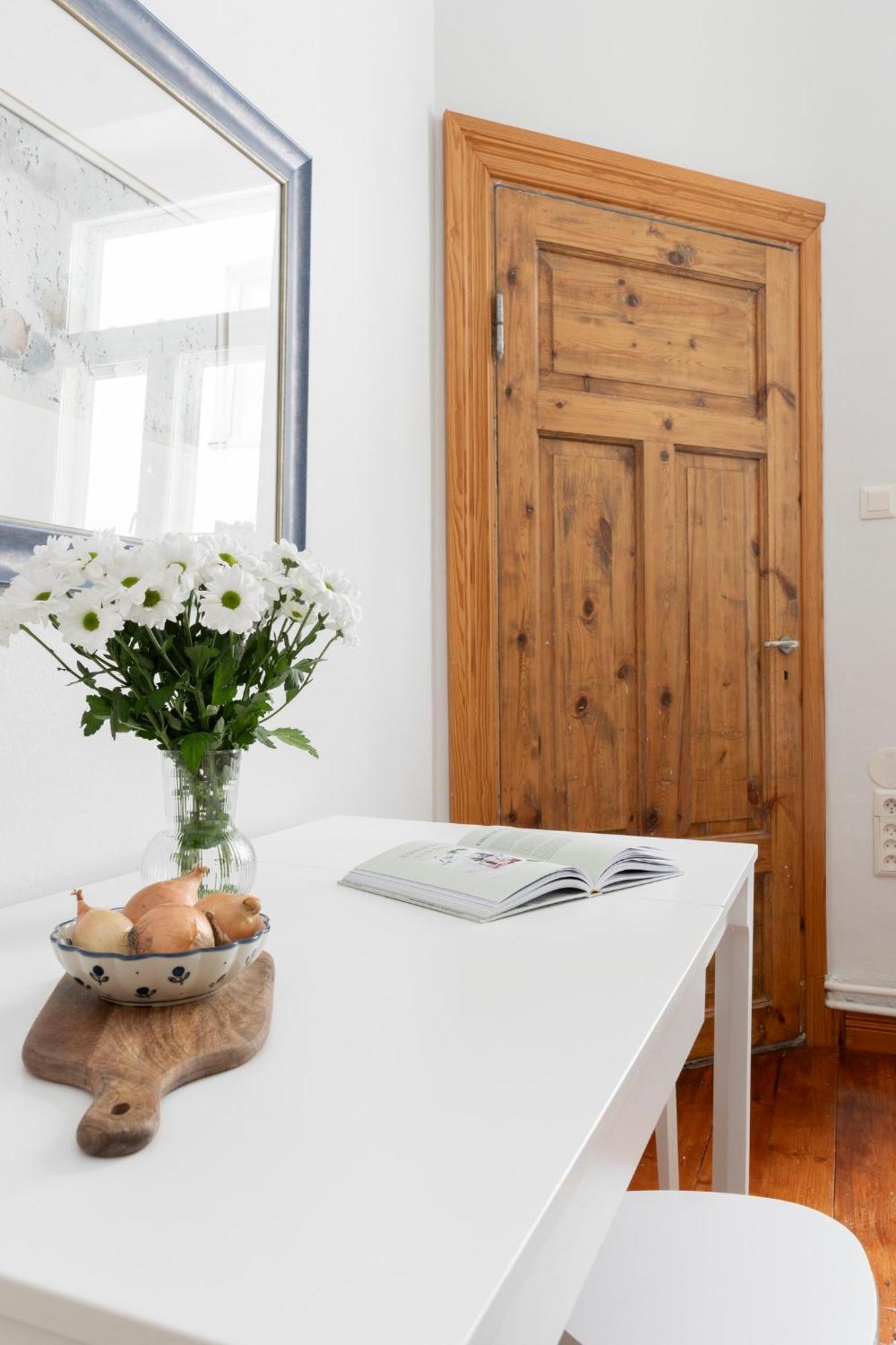 Charming Flat In Design District Helsinki