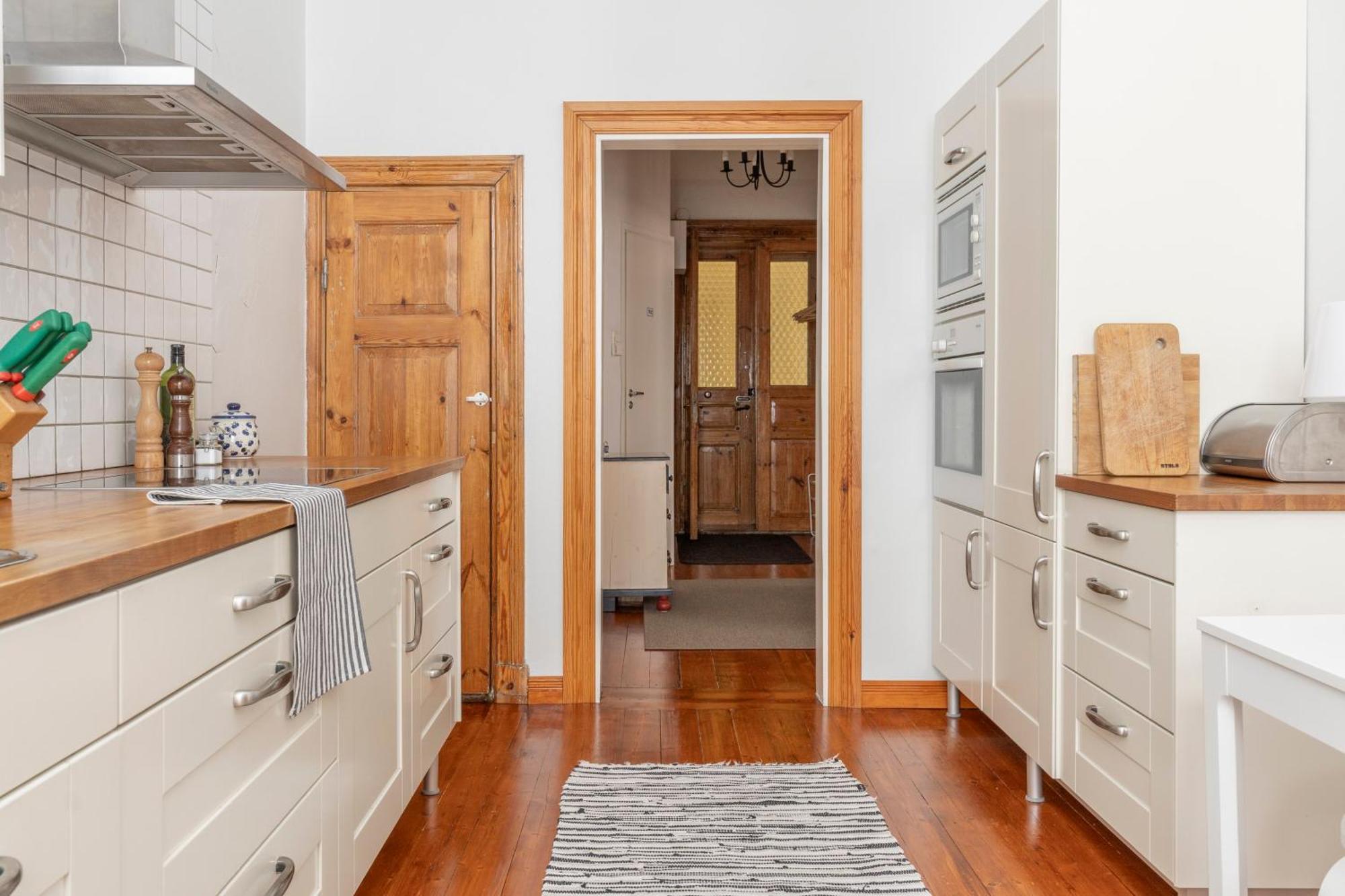 Charming Flat In Design District