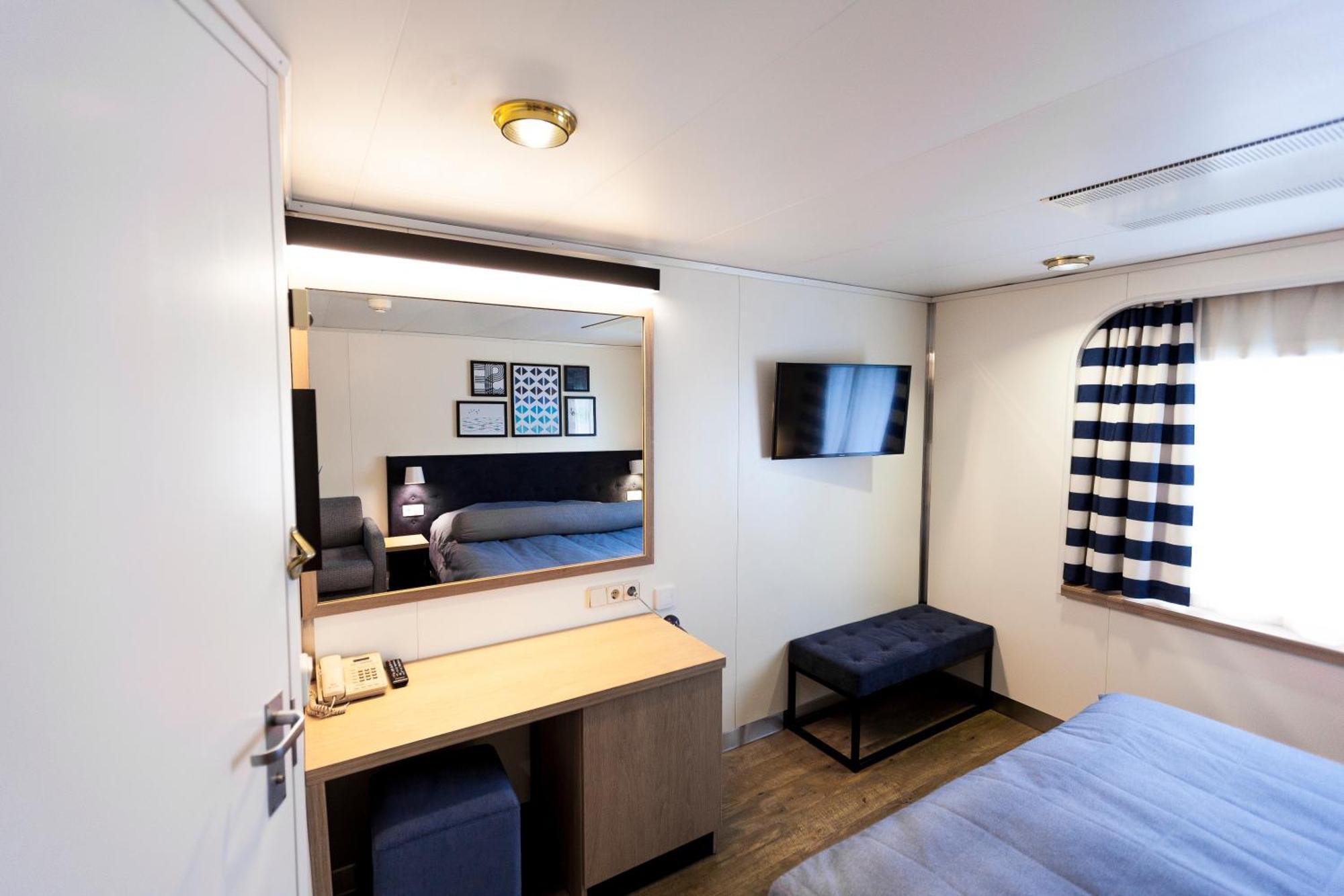  Silja Line Ferry - 2 Nights Return Cruise To Stockholm Helsinki