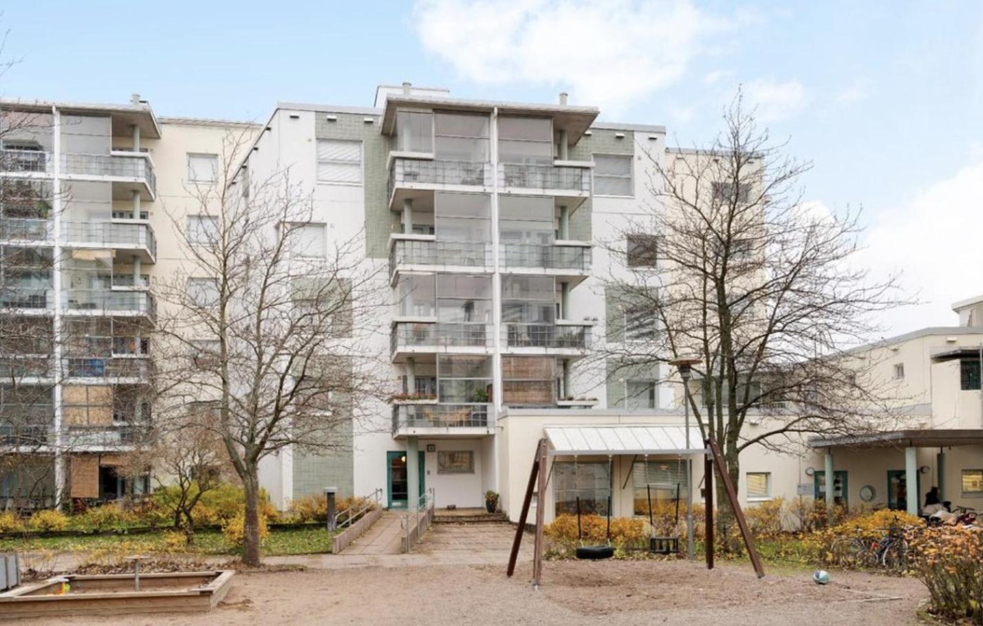2ndhomes Cozy 1br City With Sauna & Balcony