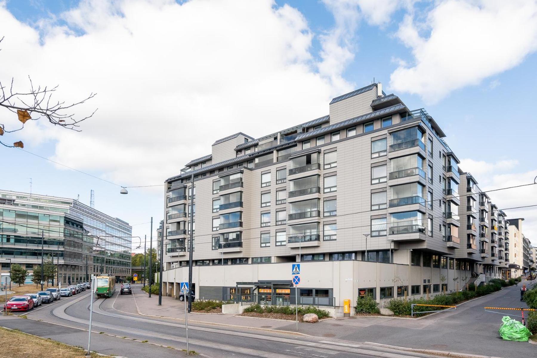 Huoneisto Sea View Studio, Tram Nearby, Netflix, Kamppi *