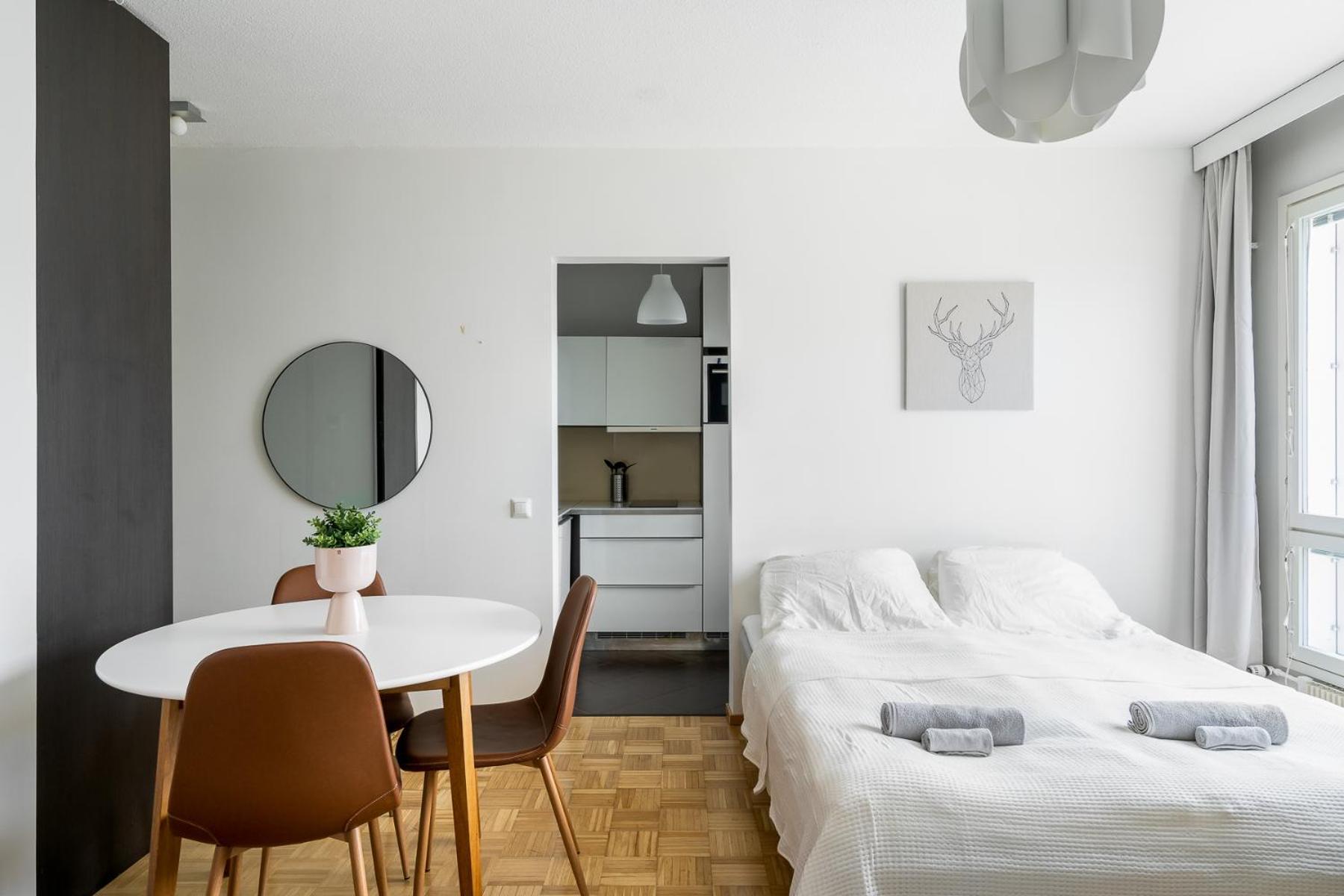 Sea View Studio, Tram Nearby, Netflix, Kamppi Huoneisto