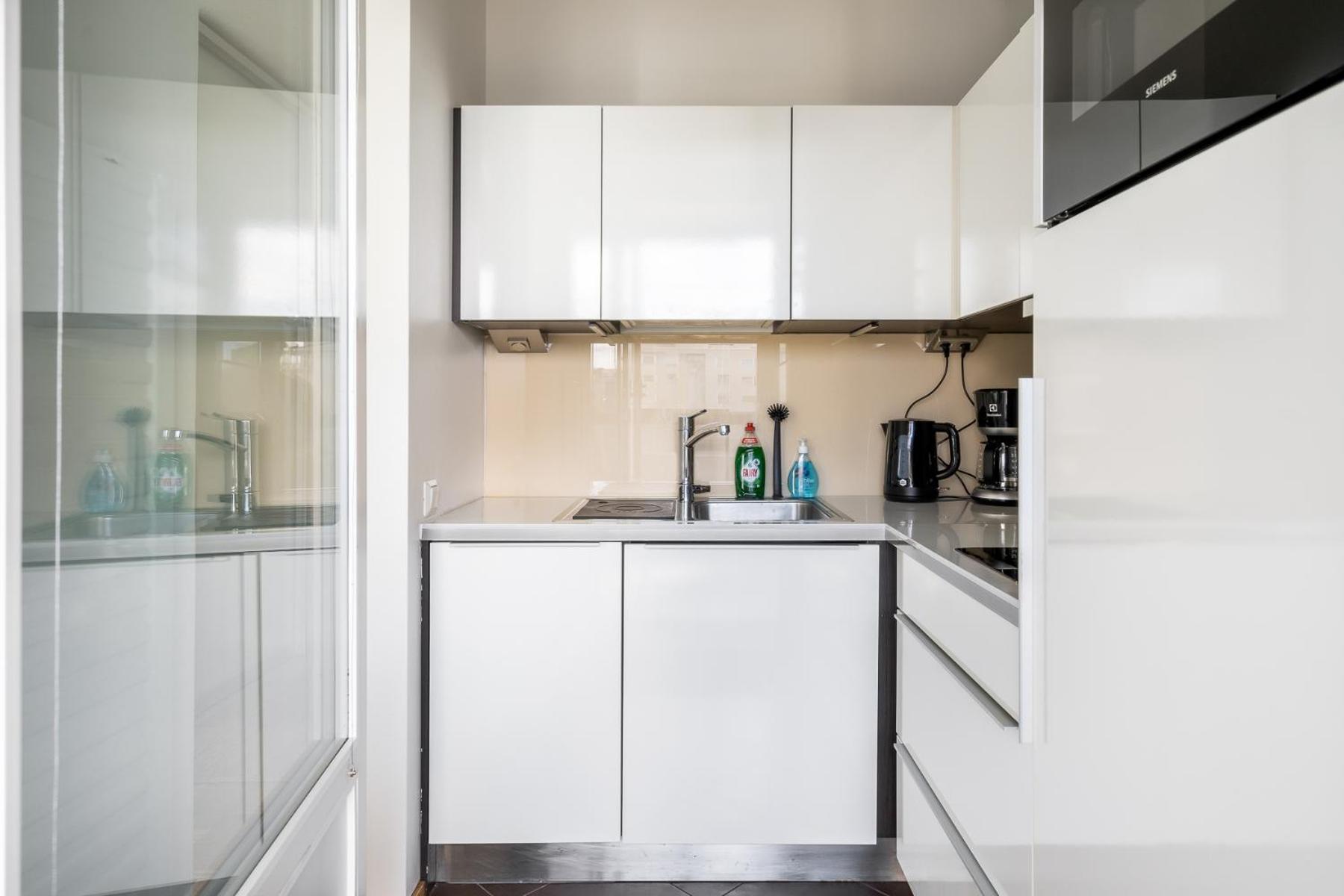 Sea View Studio, Tram Nearby, Netflix, Kamppi Huoneisto Helsinki