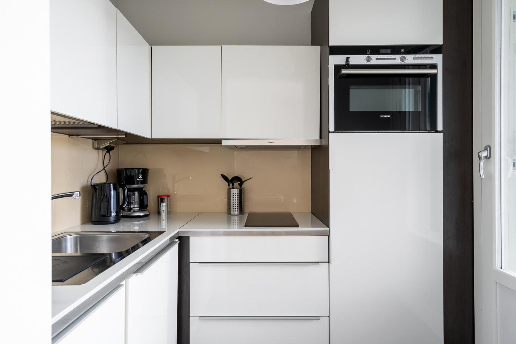 Sea View Studio, Tram Nearby, Netflix, Kamppi Huoneisto