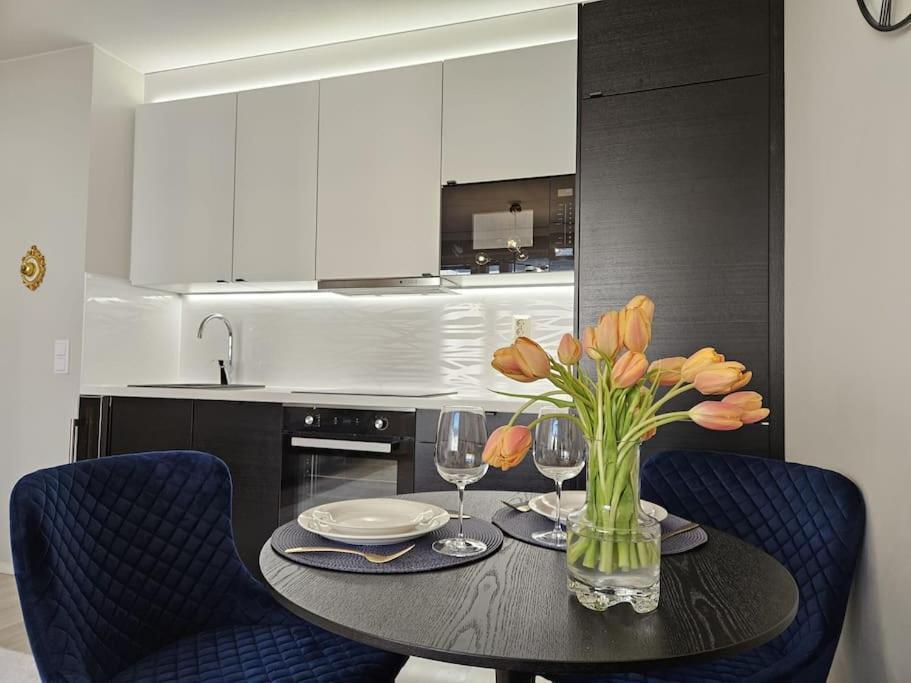 Huoneisto Luxcityhome 300m Metro With Glass Balcony