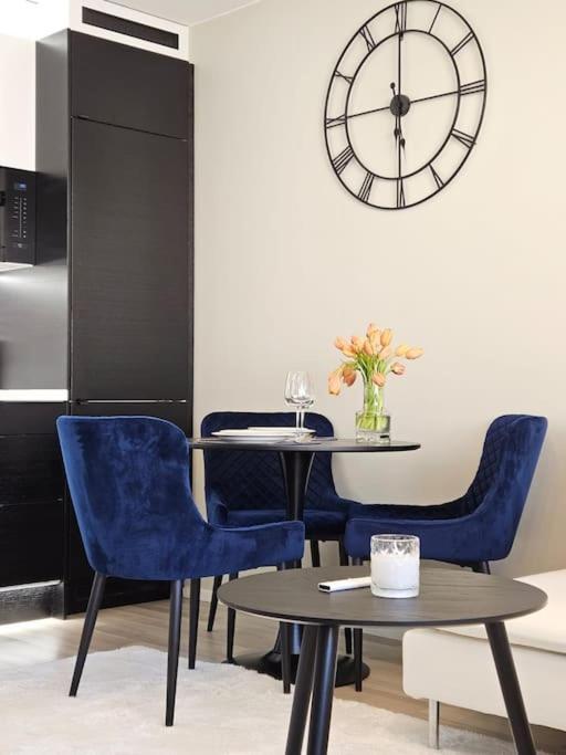 Luxcityhome 300m Metro With Glass Balcony * Helsinki