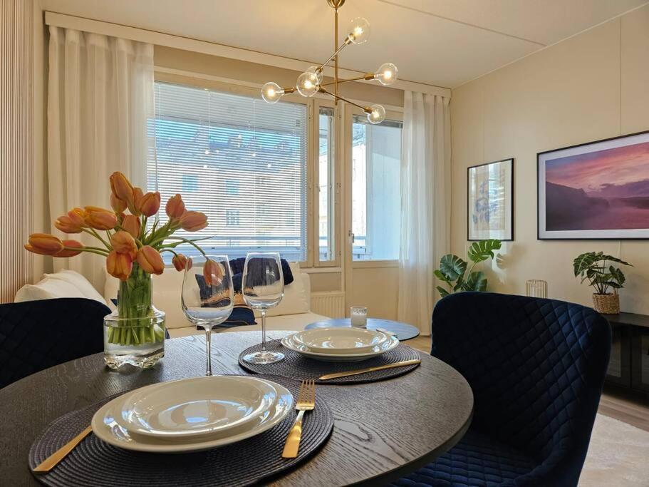 Luxcityhome 300m Metro With Glass Balcony Huoneisto