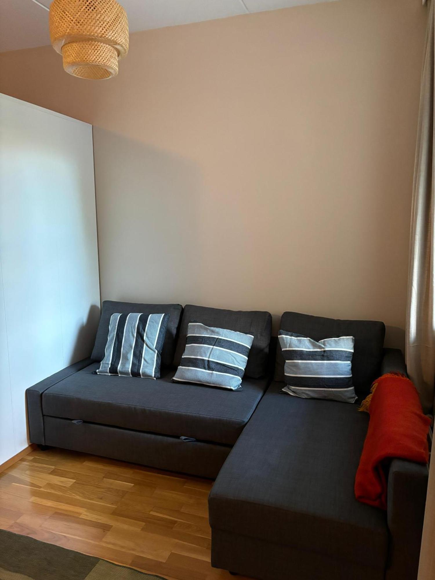 Huoneisto With Balcony In Kallio