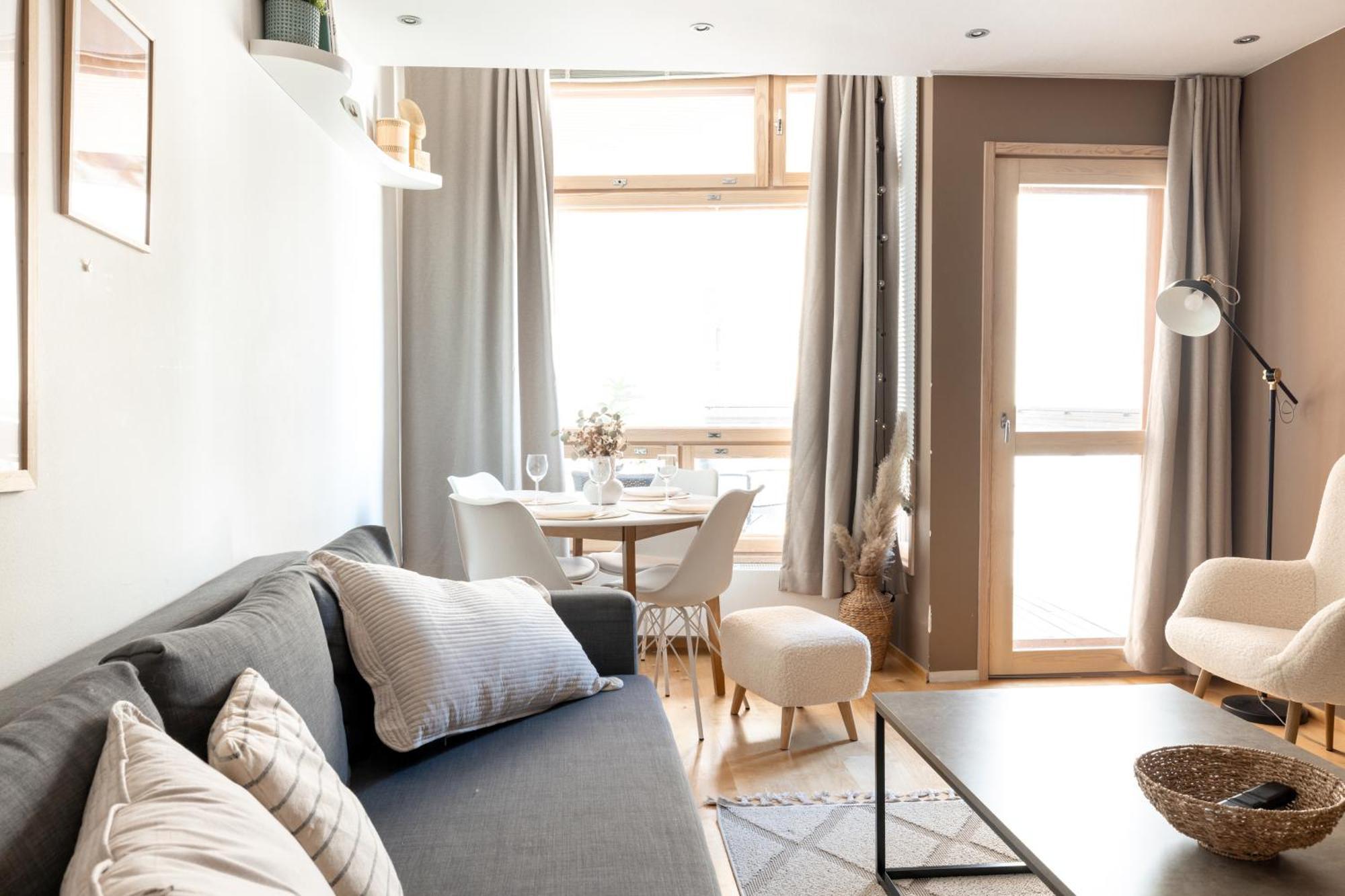 2ndhomes Kamppi Center With Balcony & Sauna Huoneisto